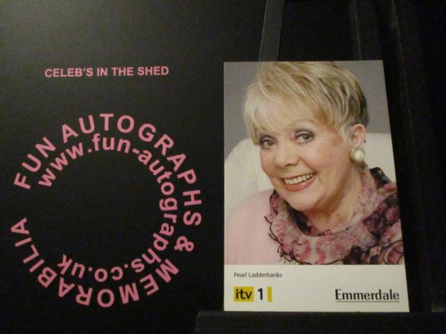 Meg Johnston (Pearl Ladderbanks) Original Emmerdale Yellow &amp; Black Itv1 Logo Cast Card