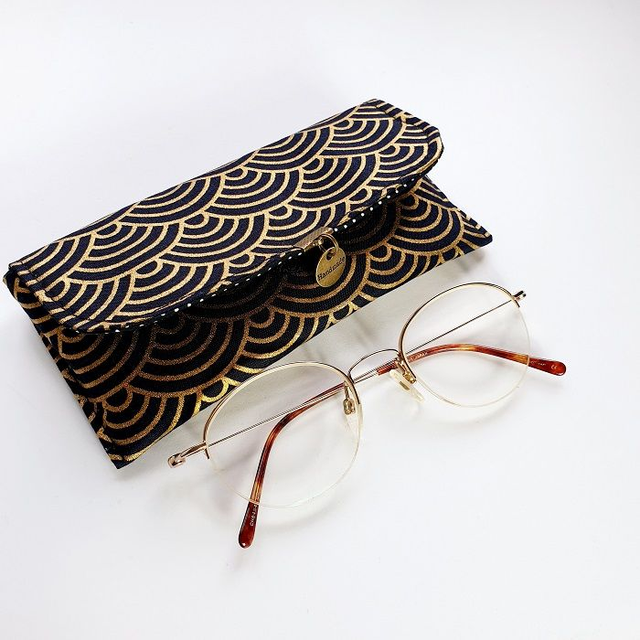 Étuis à lunettes sur mesure "Nami" noir doré