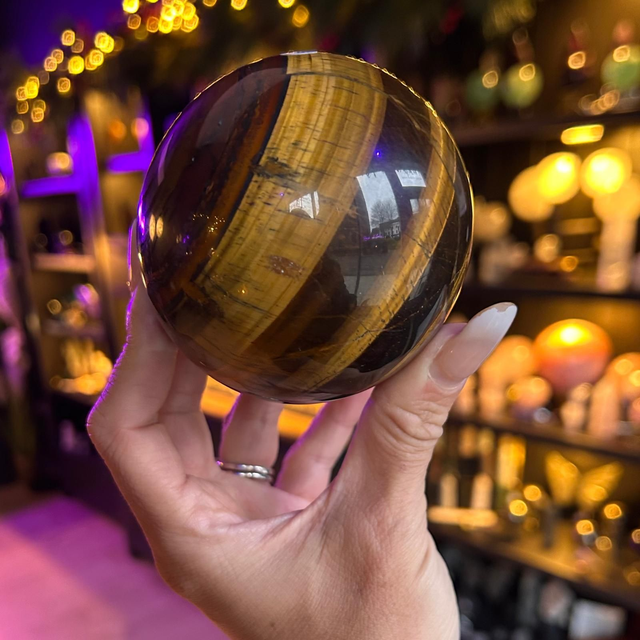 Tigers Eye Sphere R50A3