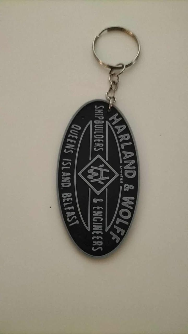 porte-clés WH argenté