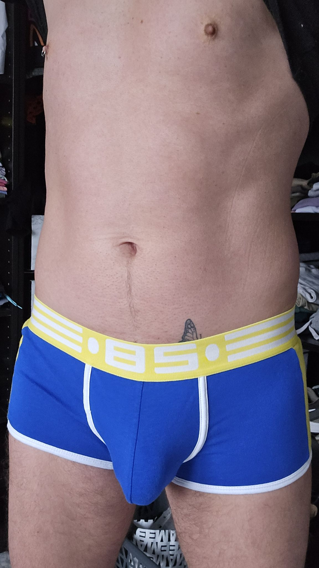 BOXER BLEU ET JAUNE TAILLE M