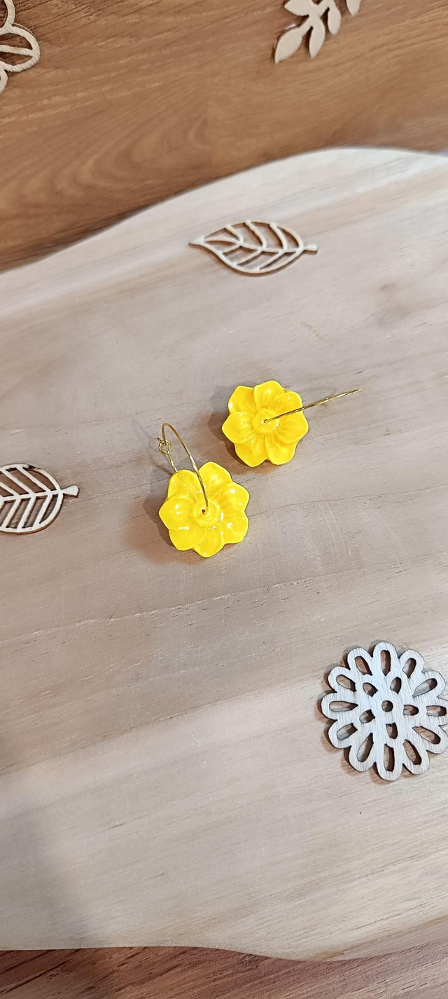 Boucles d'oreilles - Fleur jaune