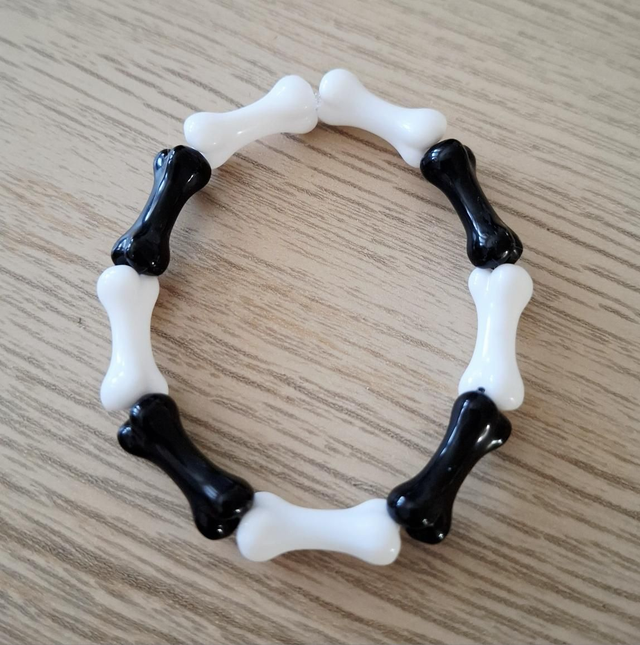 Bones beaded bracelet 