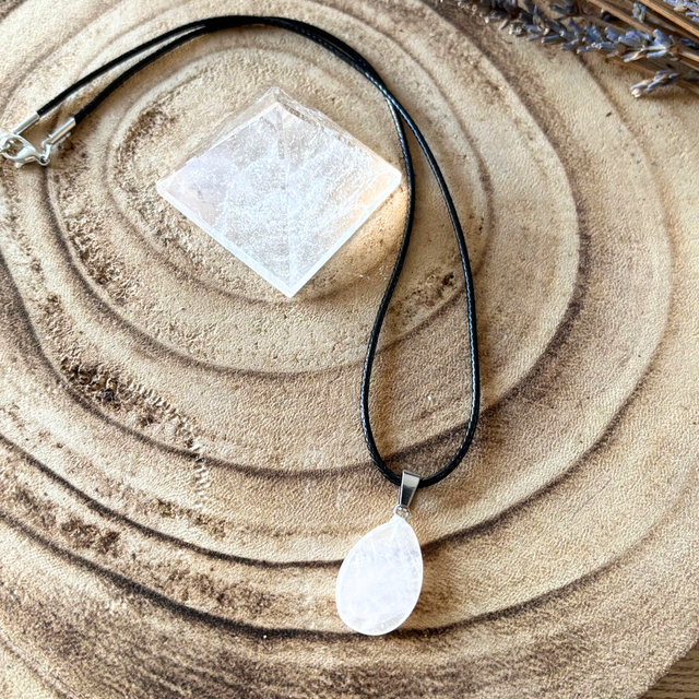 Collier Goutte en Quartz blanc