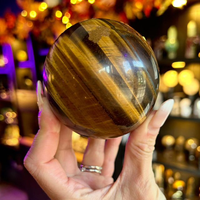 Tigers Eye Sphere R50A1