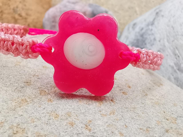 BCO-031 Bracelet petite fleur rose saumon fluo