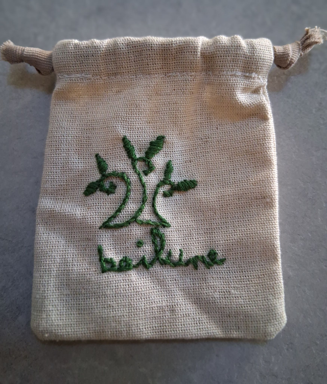 Pochon brodé boilune