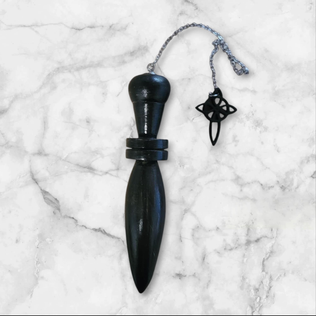 Pendule 20 en bois de cerisier