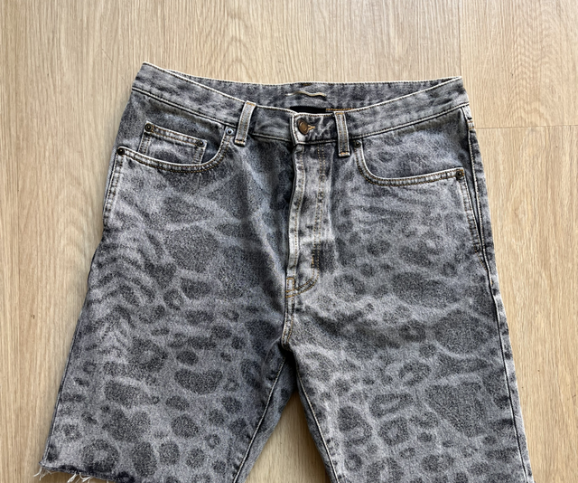 YSL short size 30 preowned 