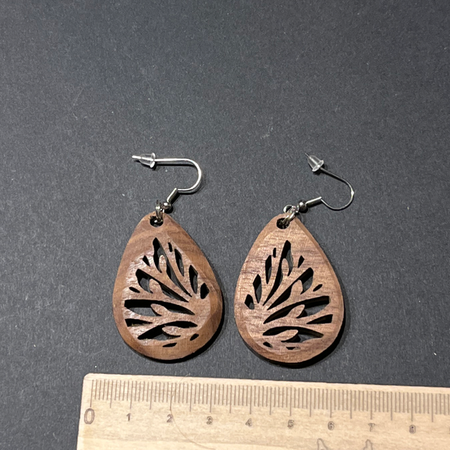 Les papillons en noyer 