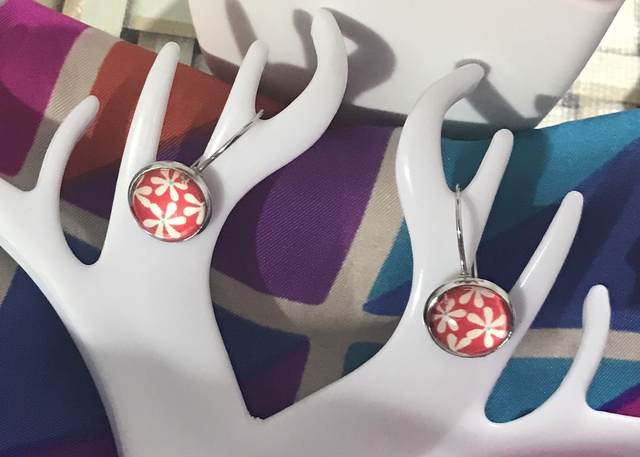 Clear Glass Dangling Earrings - STDE13