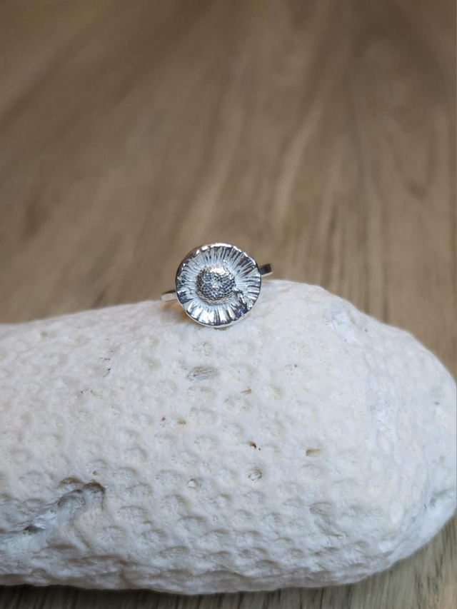 Daisy ring