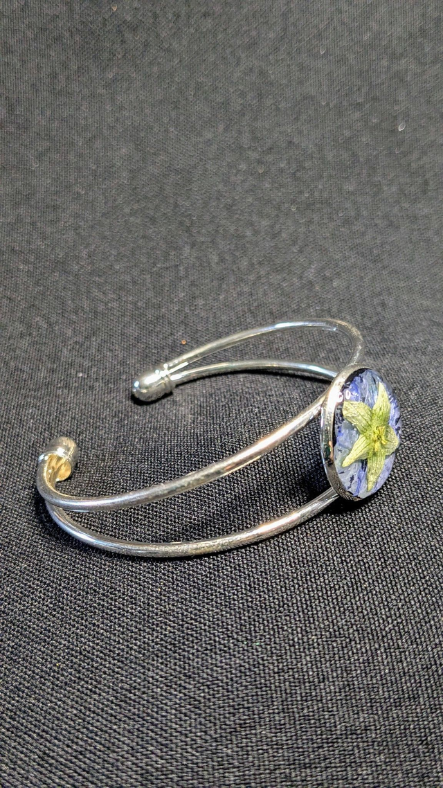 Bracelet jonc fleurs