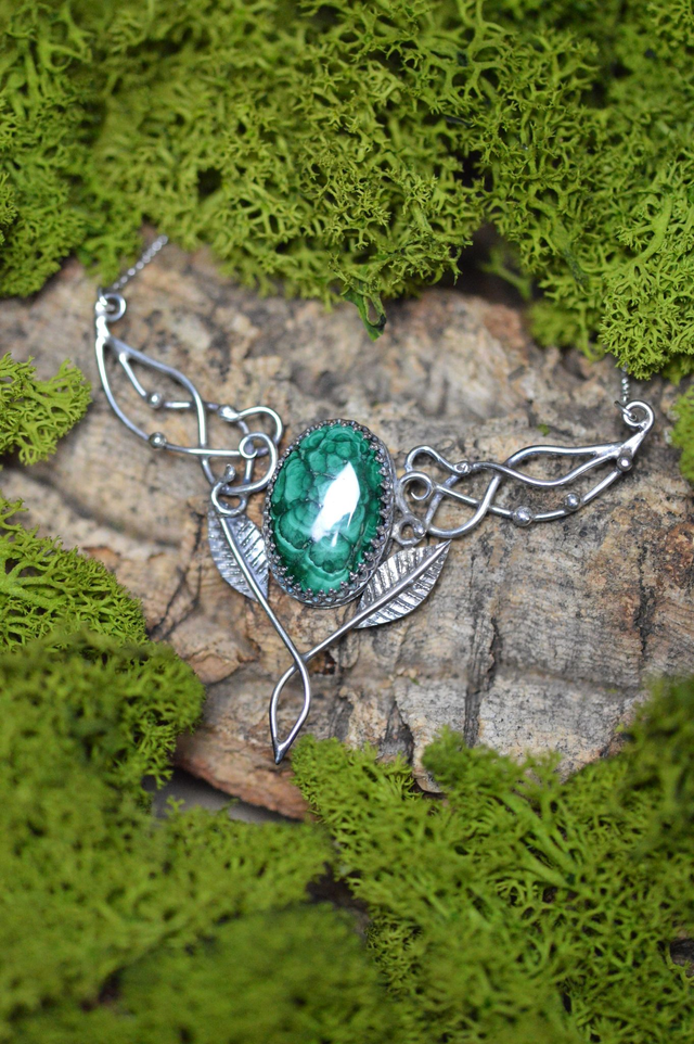 Collier Elfique - Malachite, feuilles simples
