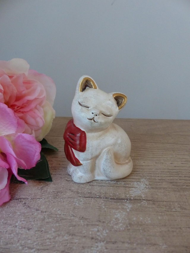 Figurine Thun Chat en Céramique, Statuette Chat au Noeud Rouge Poterie Peint Main Collection Bolzano Italie, Sculpture Artisanale Italienne