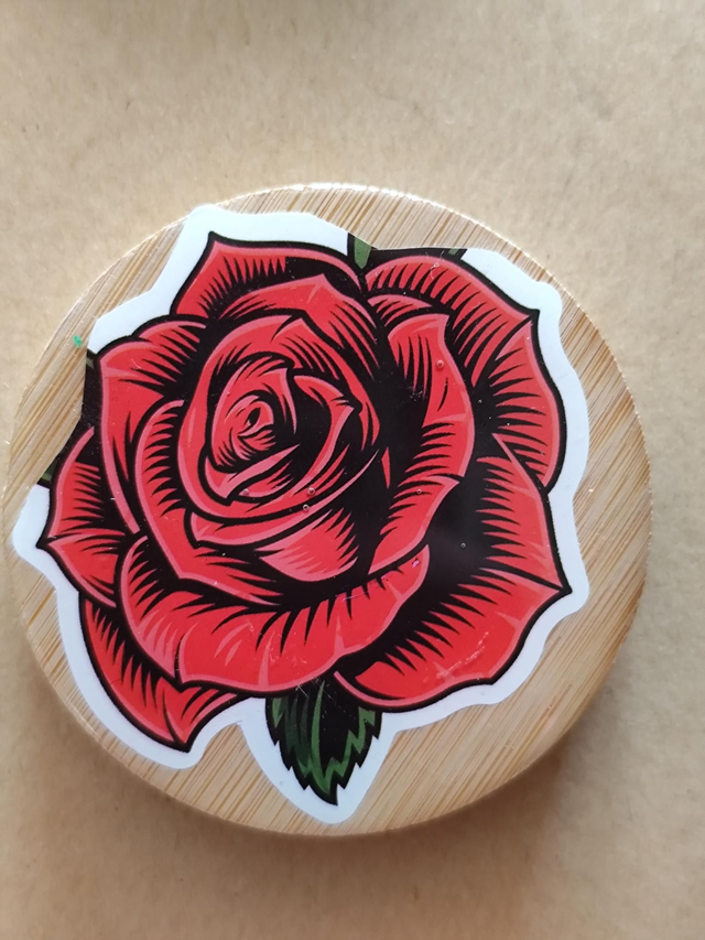 Décapsuleur rose rouge magnétique frigo