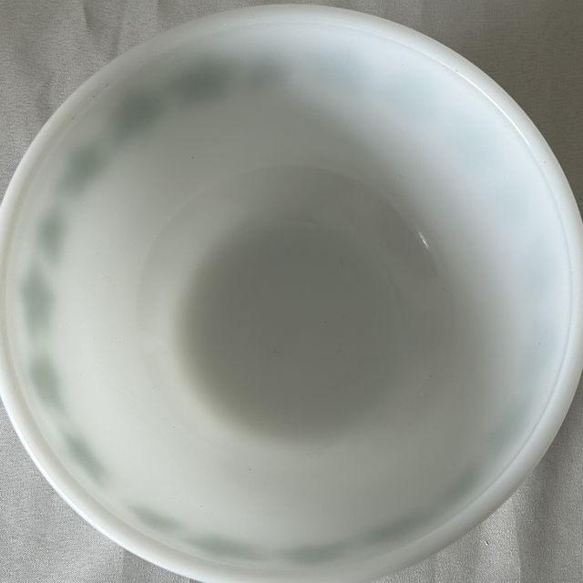 Vintage Phoenix Opalware Green Ivy Leaf Milk Glass Mixing Bowl