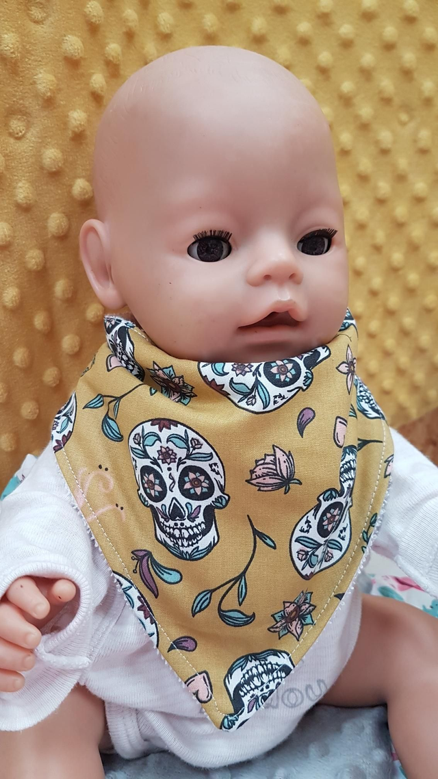 Bavoir bandana ☠ tête de mort ☠ - modèles au choix