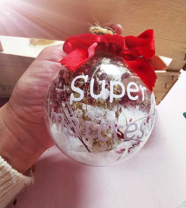 Boule &quot;super maîtresse&quot; 