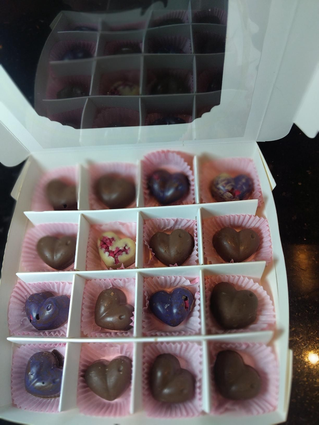 π« Milk Chocolate Hearts Gift Box