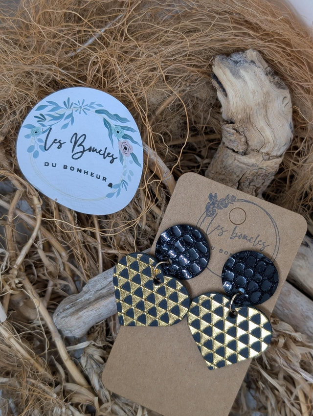 Boucles d&#039;oreilles Coeur ❤️  noir doré c2032