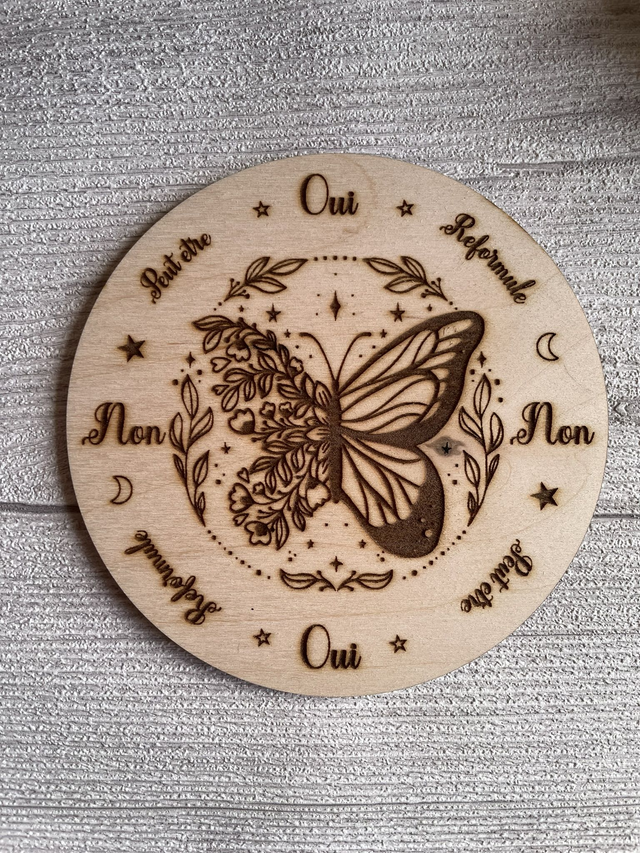 🌙 Planche de Divination au Pendule – Papillon Floral