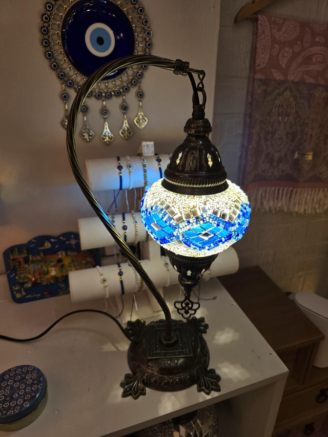 Medium Mosaic Swanneck Table Lamp