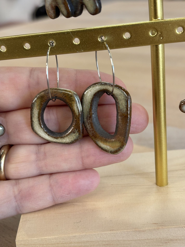 Orecchini asimmetrici