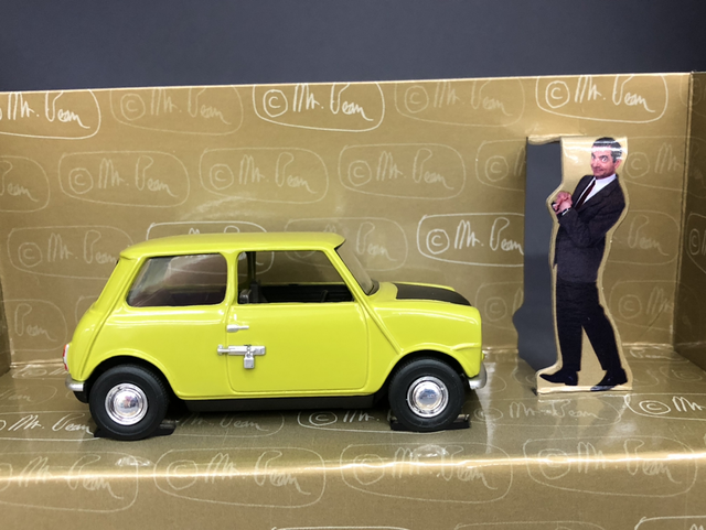 Mini Mr. Bean Corgi 1:36