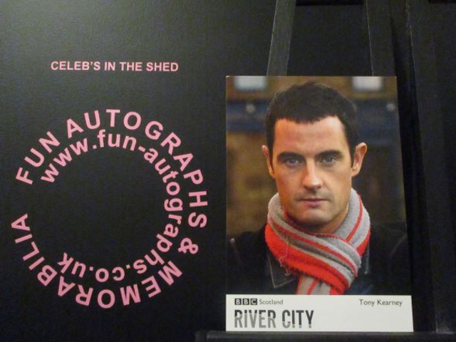 Tony Kearney (Scott Wallace) Authentic Autographed River City 6x4 Cast Card