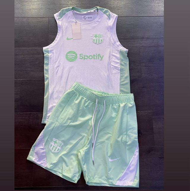 Conjunto completo Tirantes  F. C Barcelona (Verde Claro) - Versión Fan - 25-26 