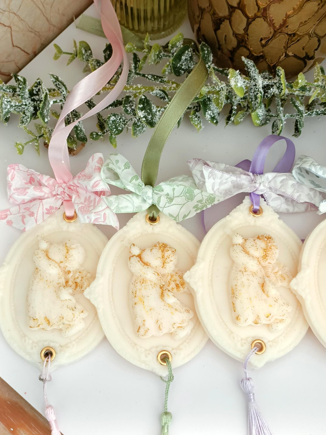 Suspension parfumée "Bonne fête Mamie" Fleurs blanches