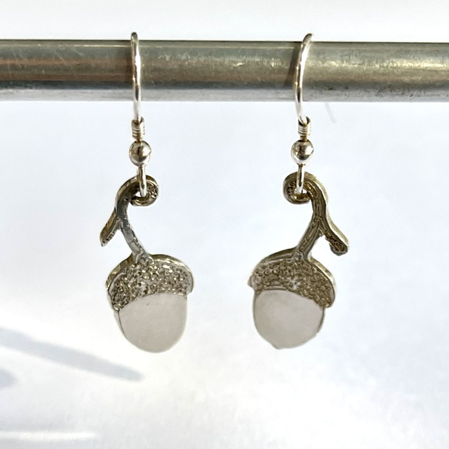 Silver Acorn Earrings.