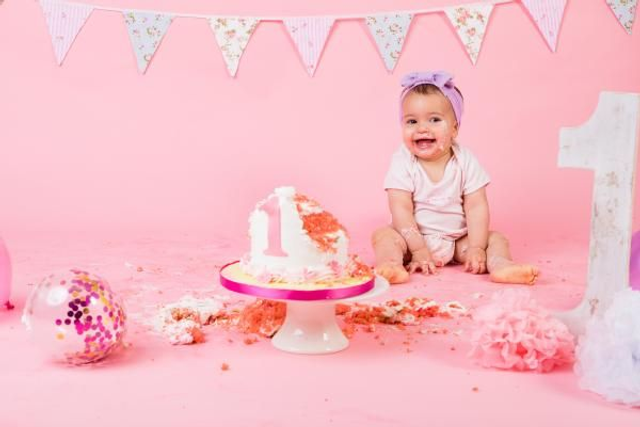 Cake-Smash Photoshoot