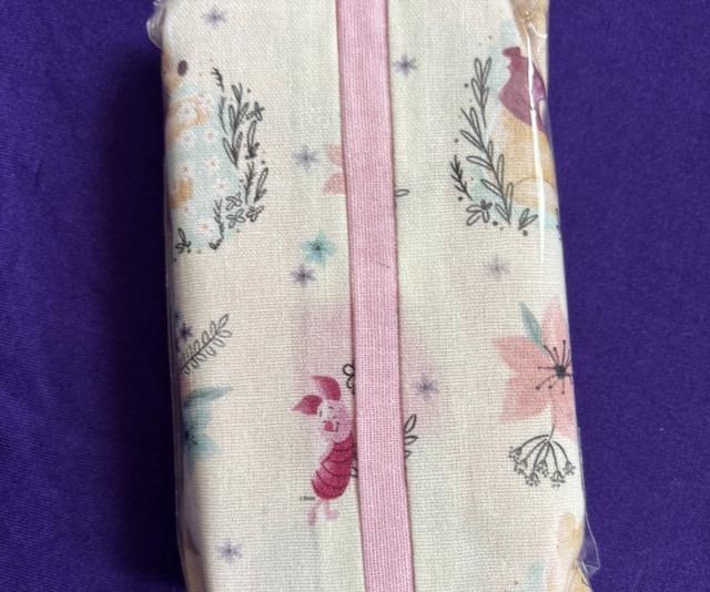 Pocket Tissue Cover/Holder Winnie the Pooh and Piglet including tissues