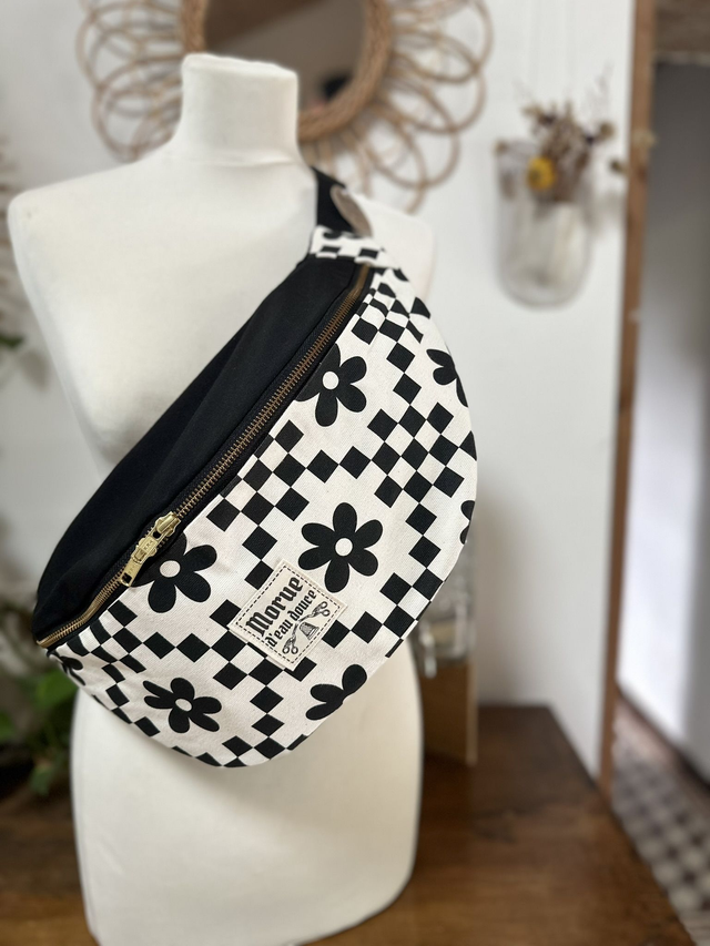 sac banane Damier B/W flower 