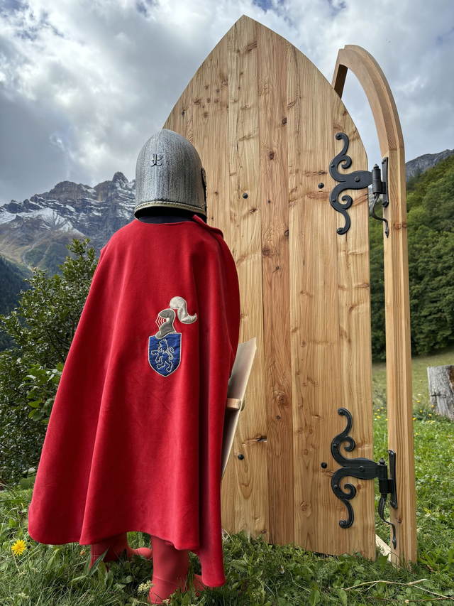 Cape de chevalier rouge 