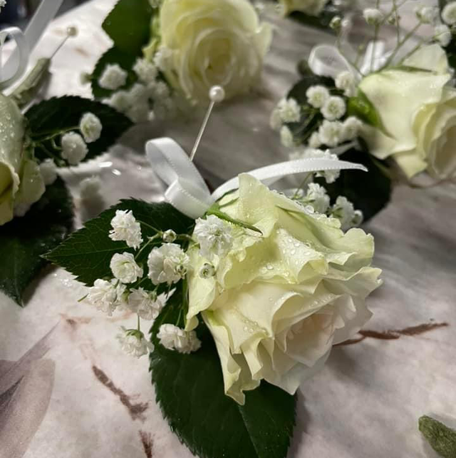 Rose wedding or special occasion buttonhole 