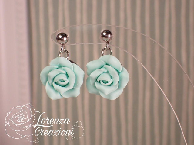 Orecchini pendenti rose verde menta