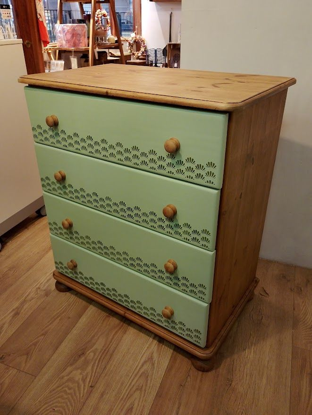 Country Style Pine Chest of Drawers