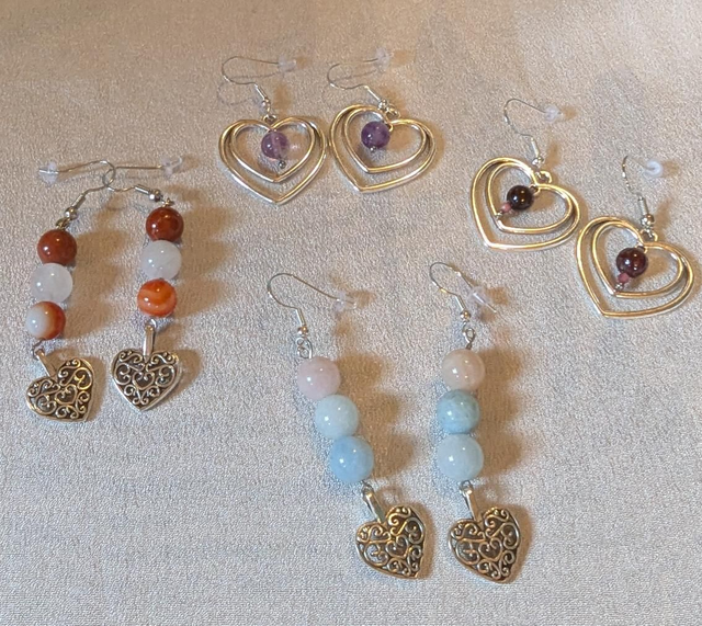 Boucles d&#039;oreilles coeur... différents modèles 