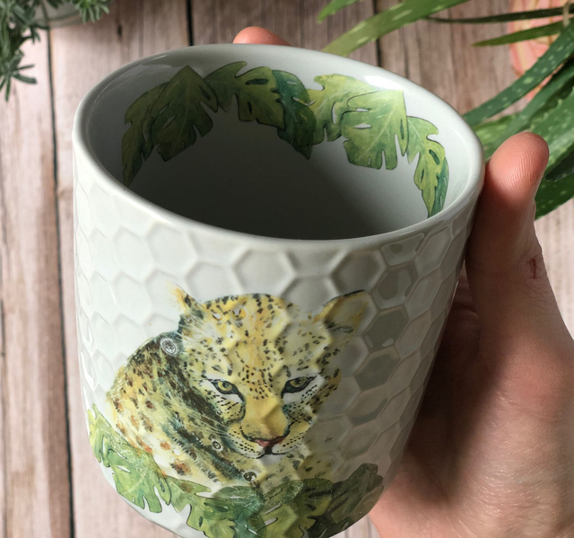 Leopard upcycled ceramics