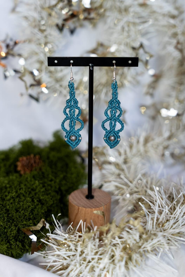 Parure de bijoux en micro-macramé bleu turquoise