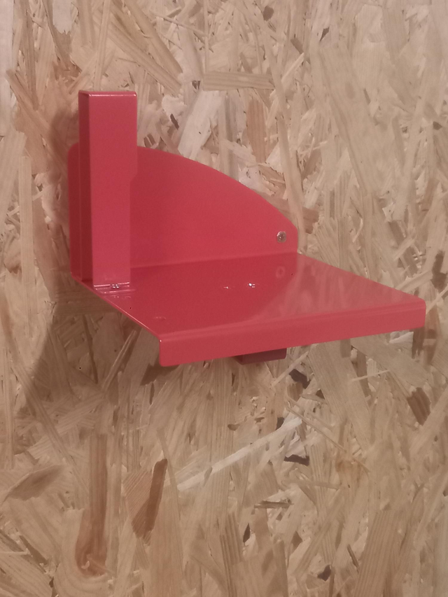 Rangement support mural tronçonneuse