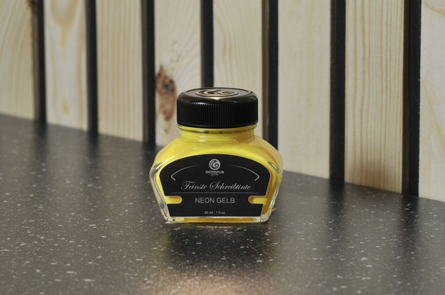 Octopus Neon Schreibtinte