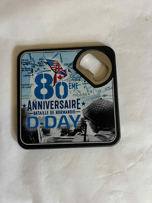 Décapsuleur sous de verre 80eme Anniversaire 1 er Modèle