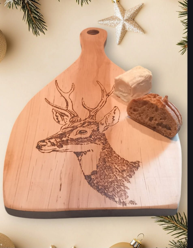 Planche Apéro avec Pyrogravure de Biche !