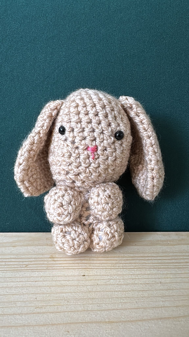 Small Woven Rabbit - Design 20