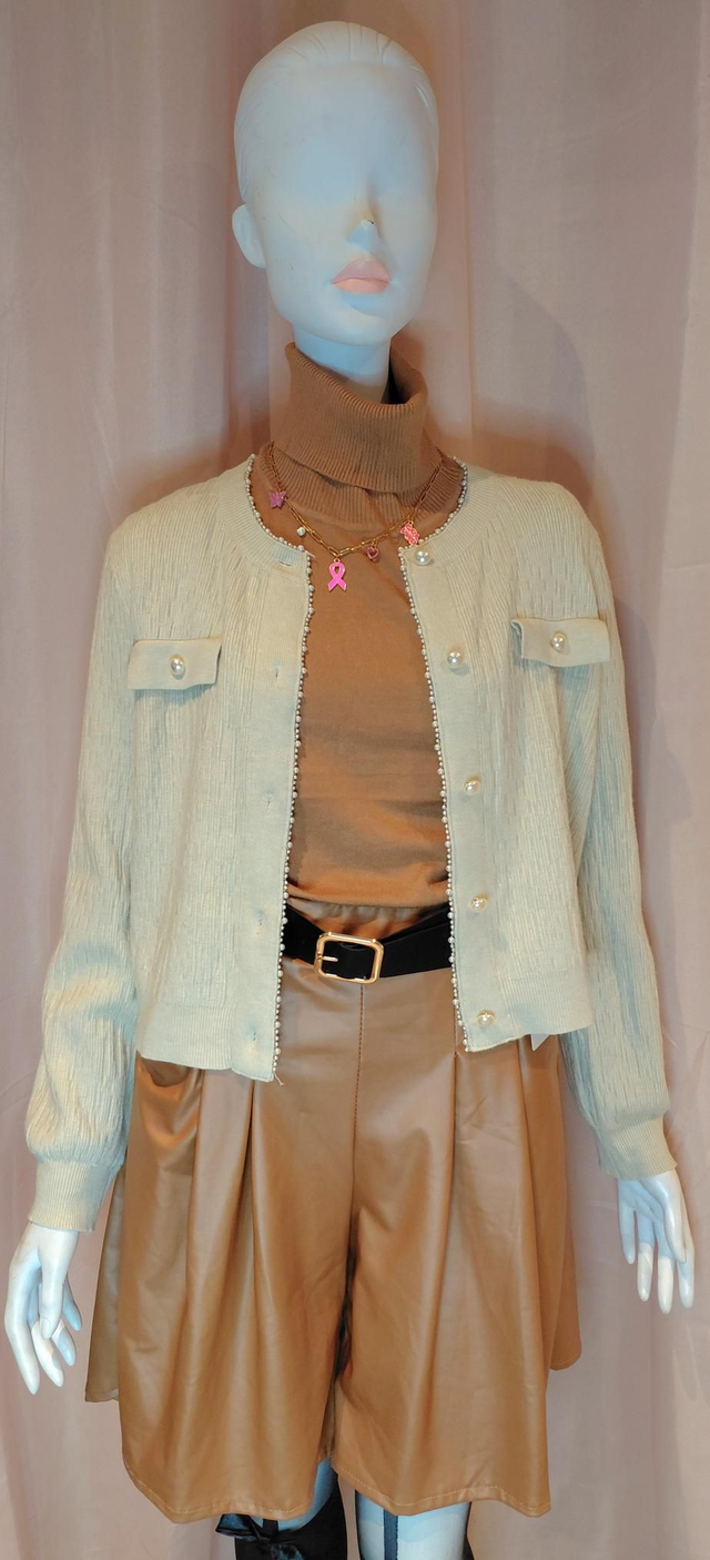 🌈Gilet beige à perles – Gilet femme chic et élégant
🌈