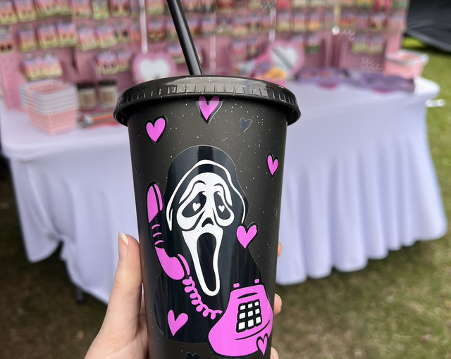 Black glitter ghostyface “no you hang up” 24oz